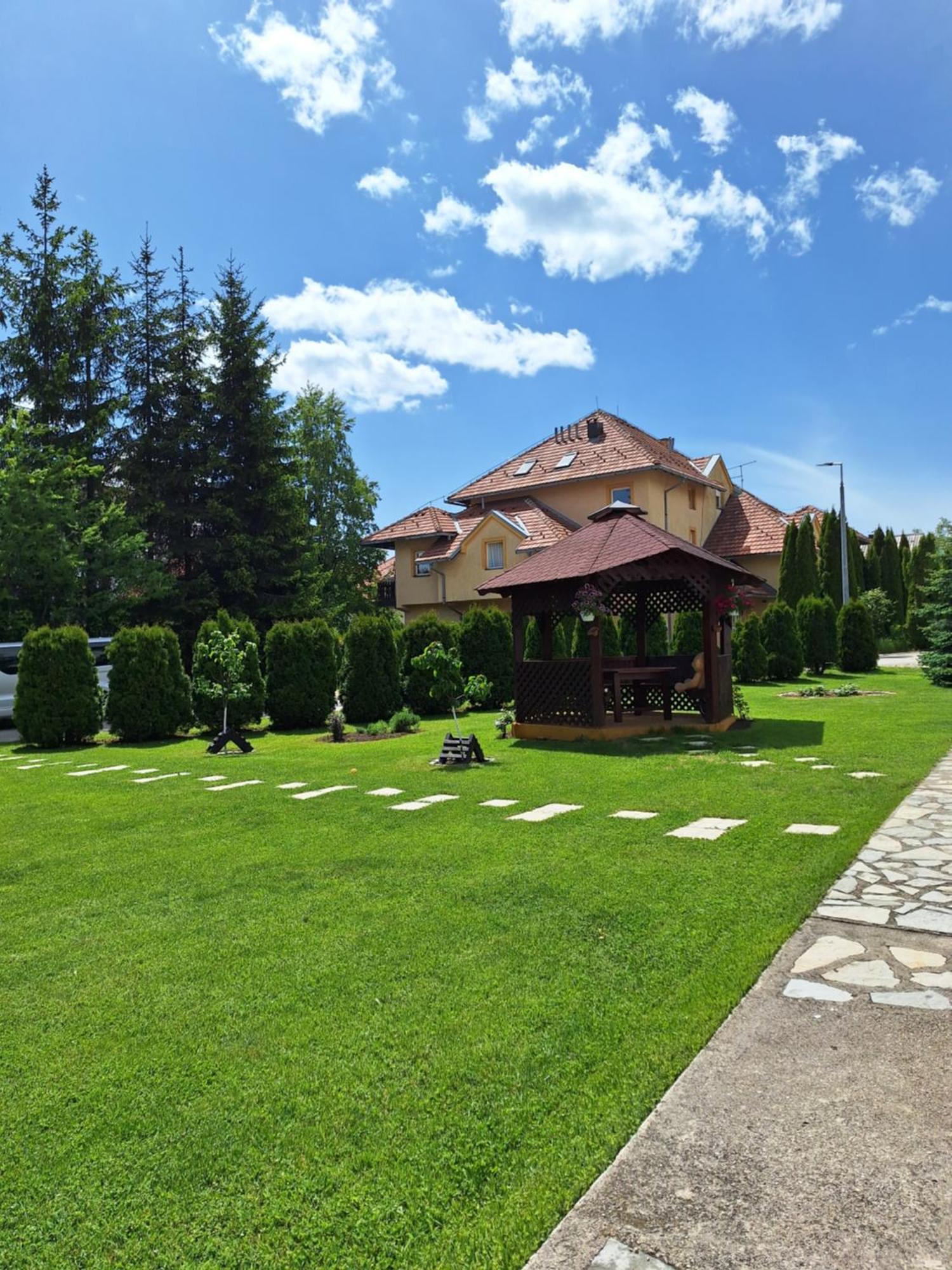 Apartmani Nika Zlatibor Ngoại thất bức ảnh